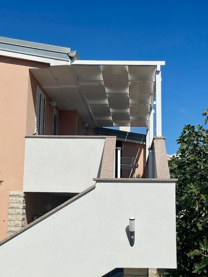 House Susec Daire Povljana Dış mekan fotoğraf